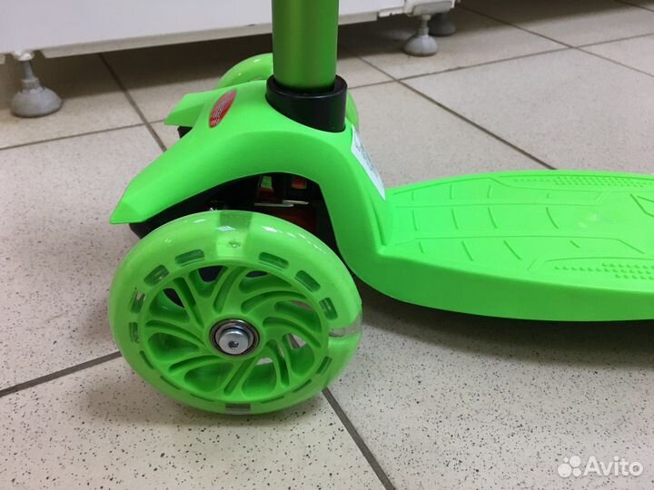 Самокат детский трехколесный цвет в ассорти