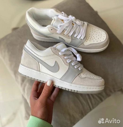 Кроссовки женские Nike Air Jordan Low