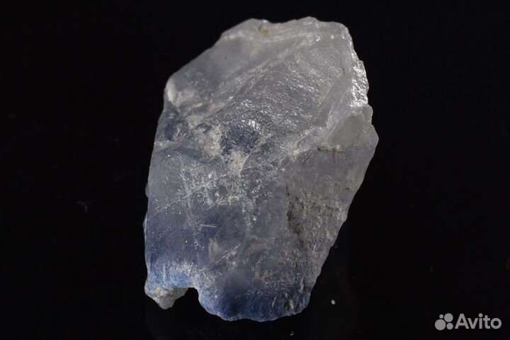 Кварц с дюмортьеритом. Лот № 950