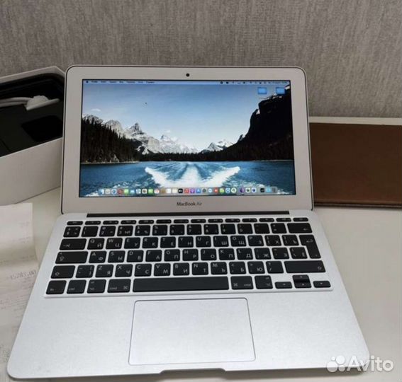 Продам MacBook Air 11 128Gb mjvm2RU/A