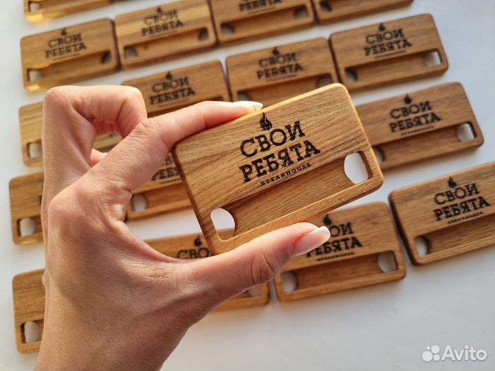 Бейдж на магните