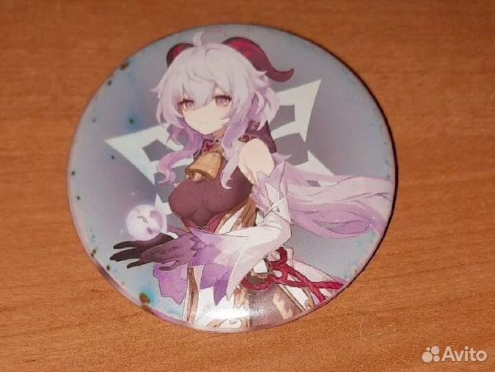 Значок с геншином