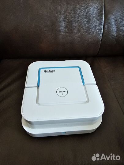 Робот мойщик полов
