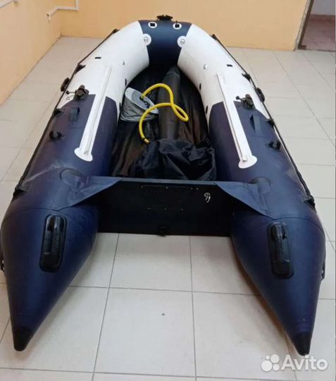 Лодка Гладиатор В330 AL