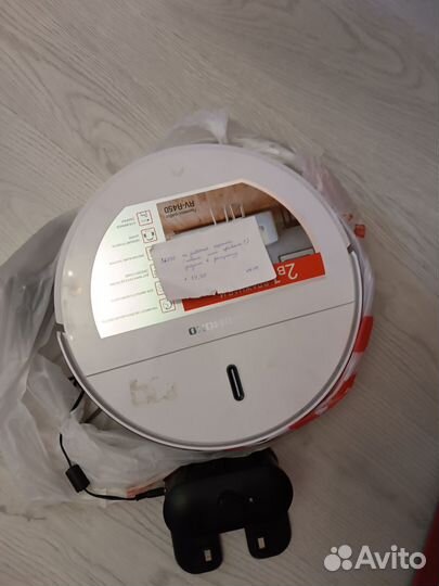 Робот пылесос Redmond rv r450