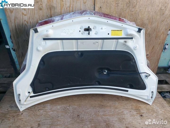 Капот Toyota Prius 2 NHW20 (2003 - 2011)