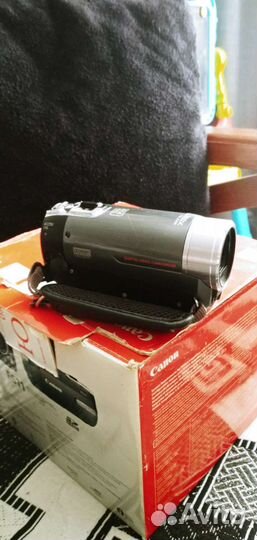 Видеокамера canon FS11