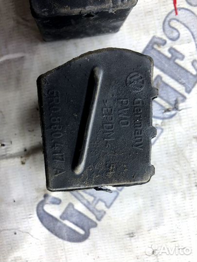 Демпфер бардачка Volkswagen Polo 5