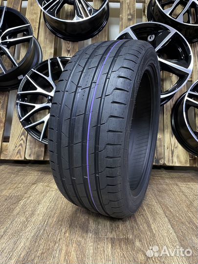 Nokian Tyres Hakka Black 2 SUV 275/40 R20 106Y