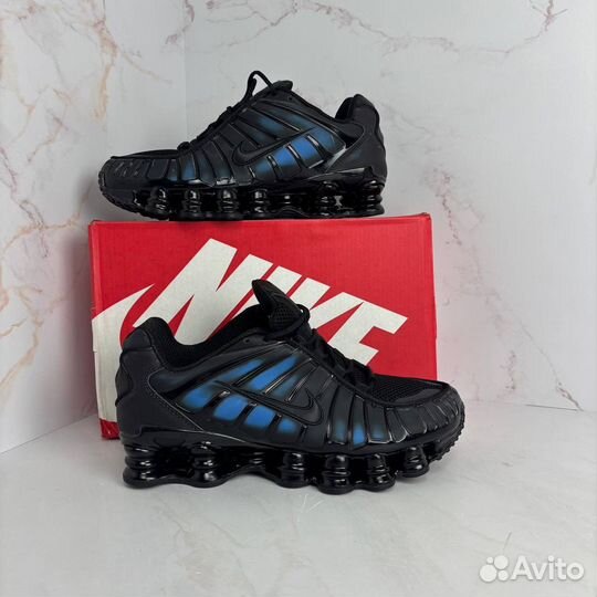 Кроссовки Nike Shox TL меняют цвет