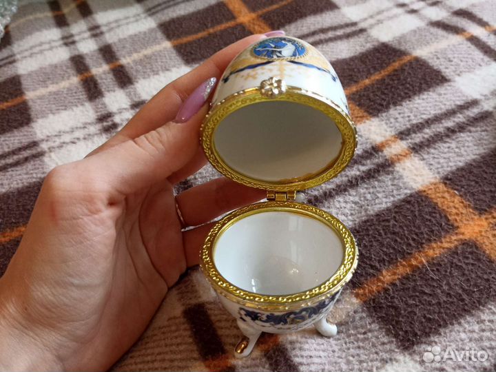 Шкатулка яйцо
