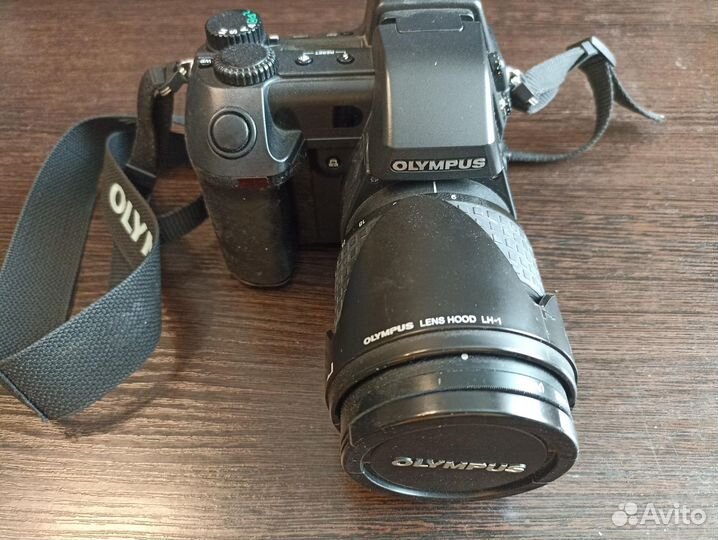 Фотоаппарат Olympus Camedia E-10 + вспышка FL-40