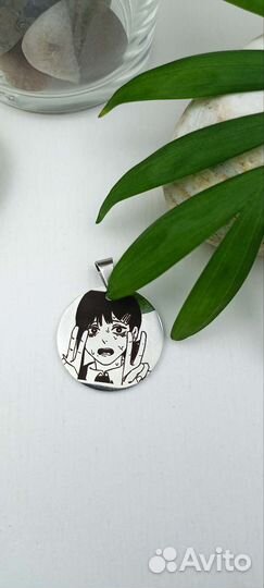 Кулон с гравировкой