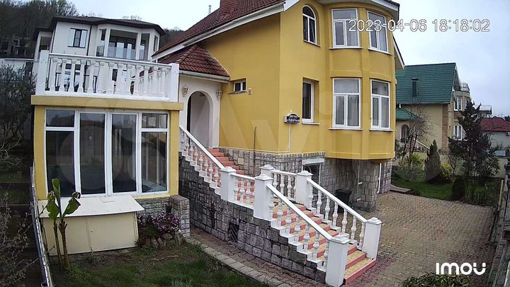 Дом 280 м² на участке 5,4 сот.