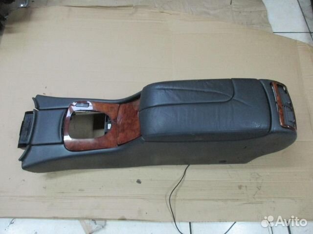 Подлокотник w220 S-class 112.972 3.7 2003