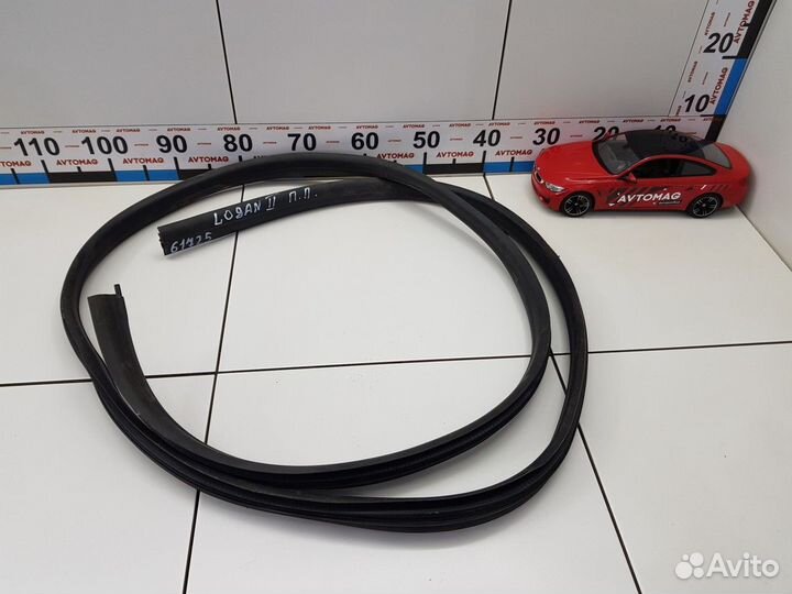 Уплотнитель двери передний правый (Renault Logan)