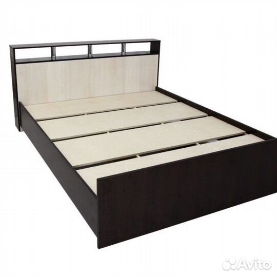 Кровать двухспальная 160х220