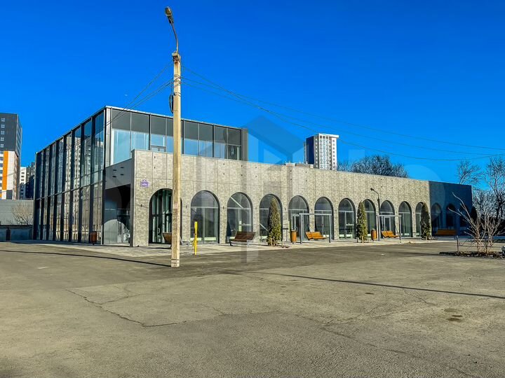 Сдам торговое помещение, 600 м²