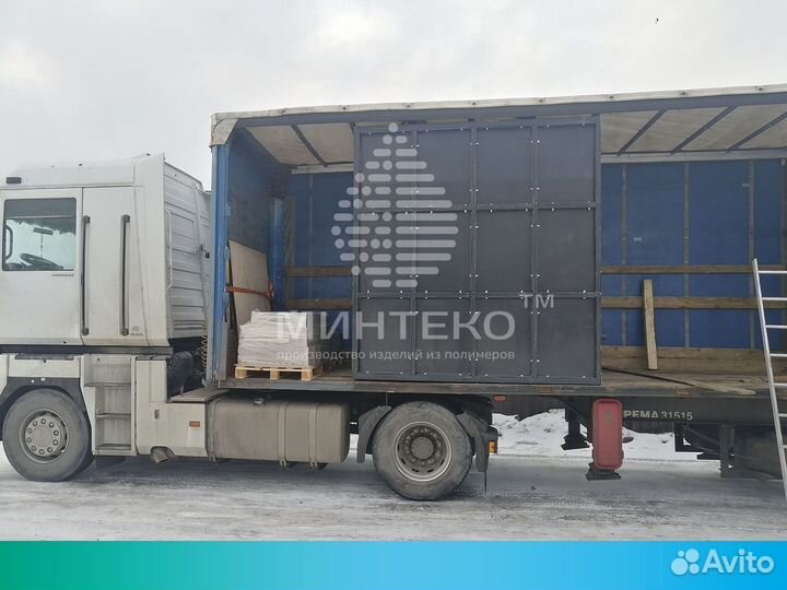 Емкость в металлокаркасе. Резервуар V15 m3