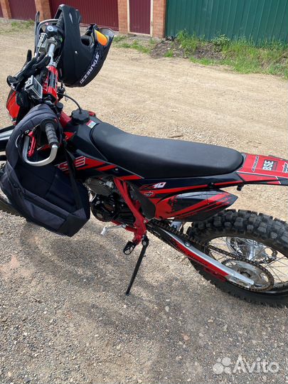 Продам эндуро-мотоцикл Bse Z10