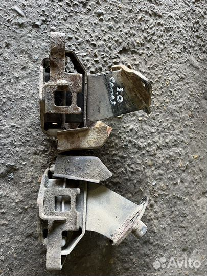 Подушки двигателя Pajero sport 6G72