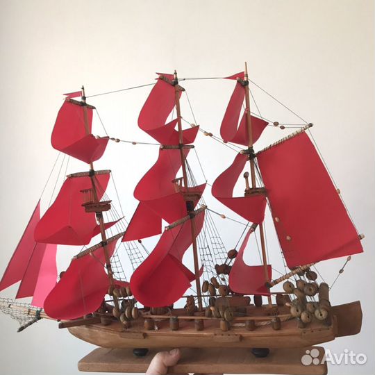 Корабль из дерева
