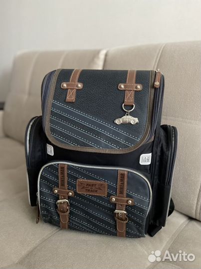 Ортопедический рюкзак для мальчиков