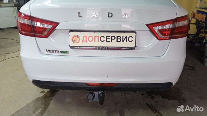 Фаркоп на LADA Vesta в том числе Cross