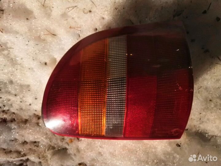 Фонарь задний правый ford mondeo 2