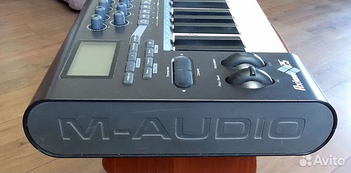 M-Audio Axiom-25