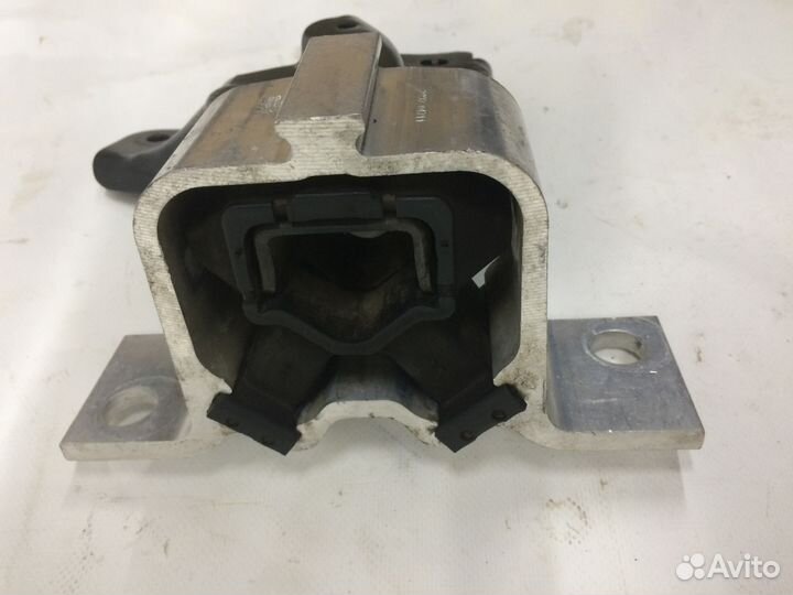 Рено логан опора двигателя правая верхняя