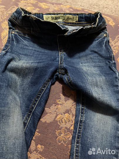 Джинсы на 3 -4 года, состояние отличное