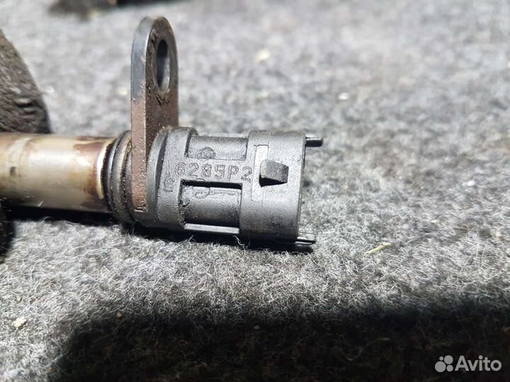 Датчик коленвала Opel Astra H 1.6