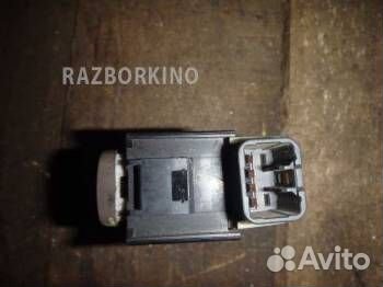 Кнопка стеклоподъемника