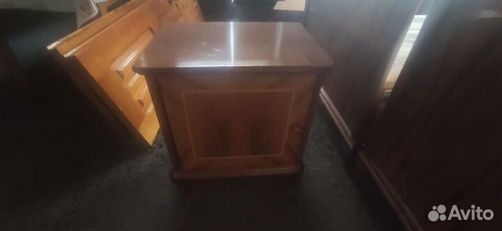 Старинная мебель из ореха