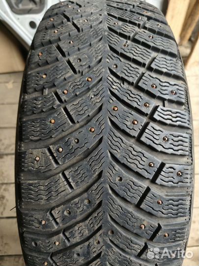 Michelin X-Ice North 4 SUV 235/60 R18 107T