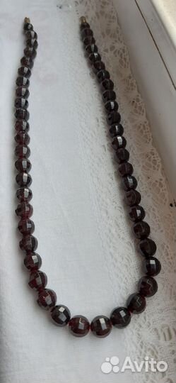 Гранатовые бусы