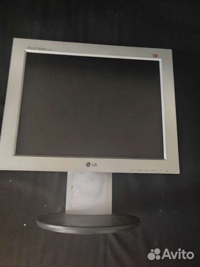Монитор LG flatron l1530B