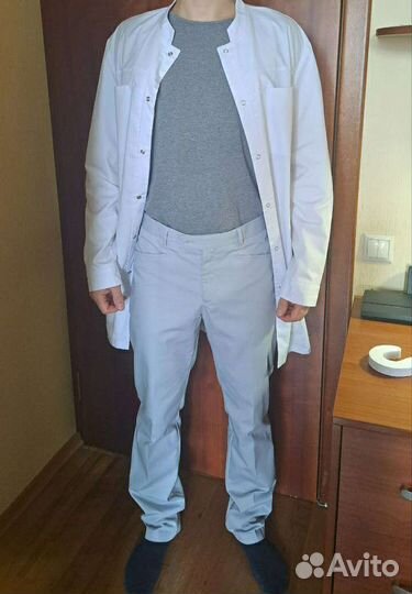 Медицинский костюм халат и брюки