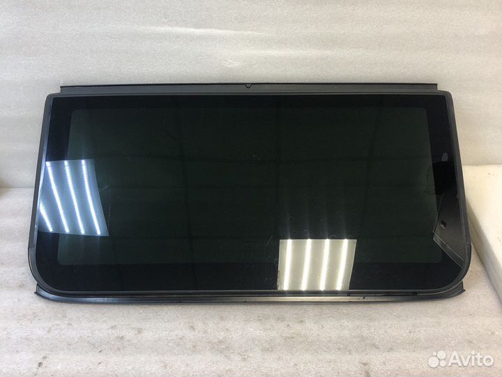 Стекло люка заднее Geely Coolray