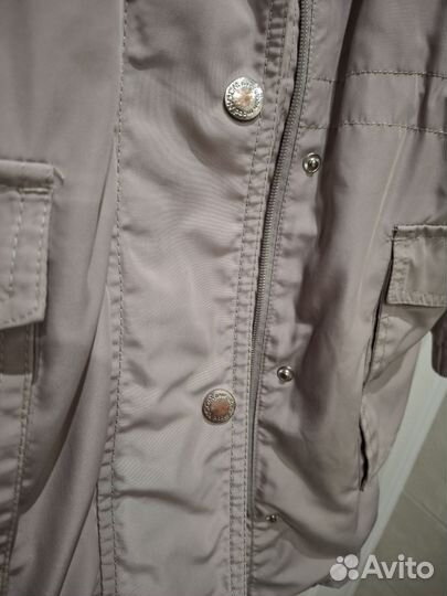 Куртка (ветровка) женская р.48