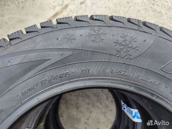 Viatti Brina Nordico V-522 195/65 R15 91T