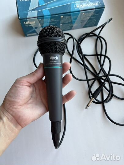 Микрофон караоке Vitek VT-3836 BK