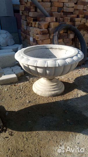 Уличные вазоны бетонные
