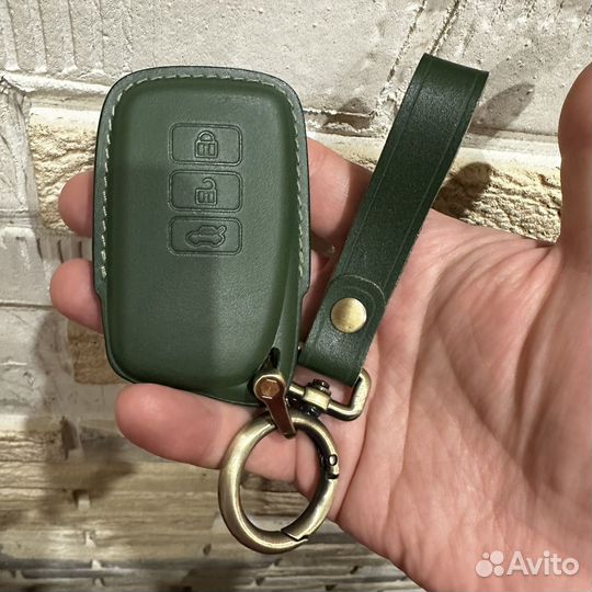 Зелёный чехол для ключа lexus (кожа)
