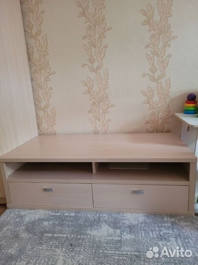 Тумба под телевизор