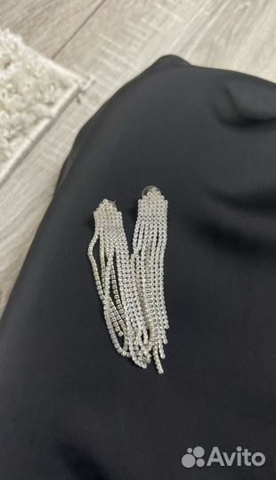 Серьги вечерние длинные со стразами