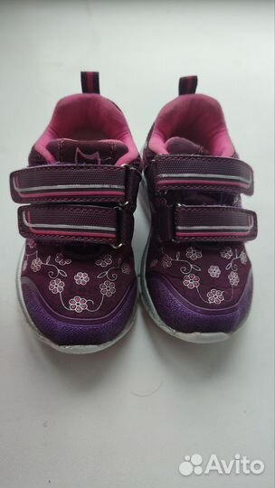 Кроссовки детские