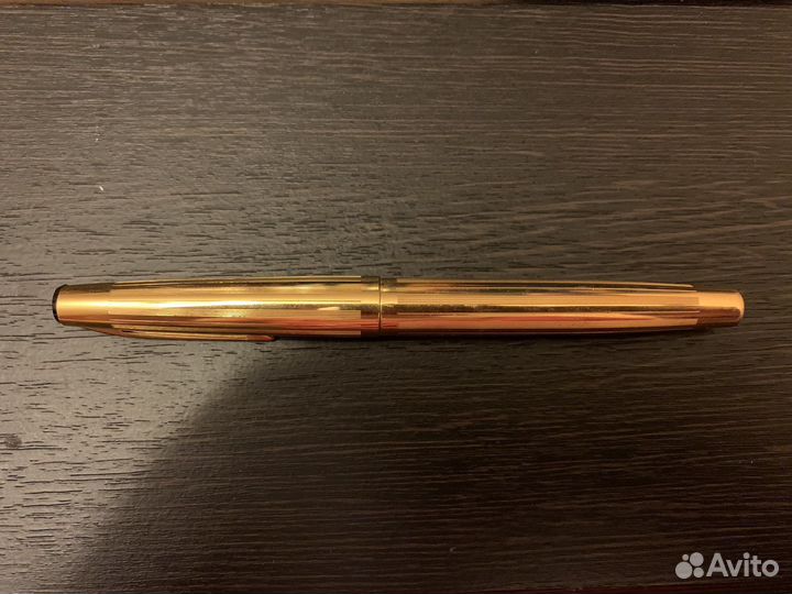 Перьевая ручка с золотым пером 1975 года