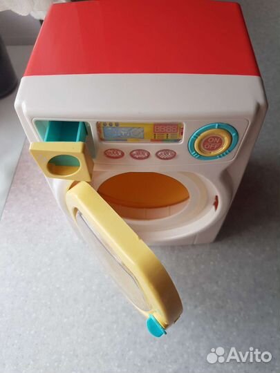 Игрушка стиральная машинка
